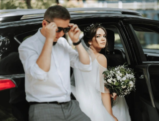 Luxury wedding transportation in Nassau Bahamas