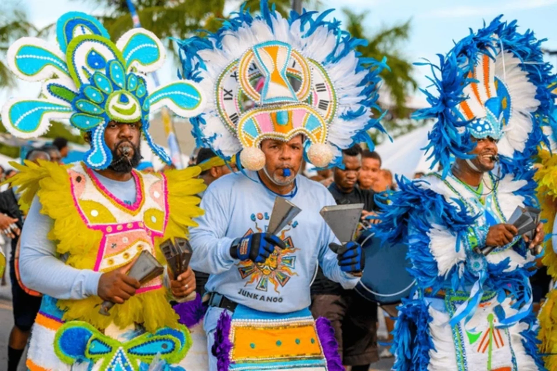 Discover Bahama culture through 6 enriching experiences, from local traditions and cuisine to music, festivals, art, and historic island attractions.