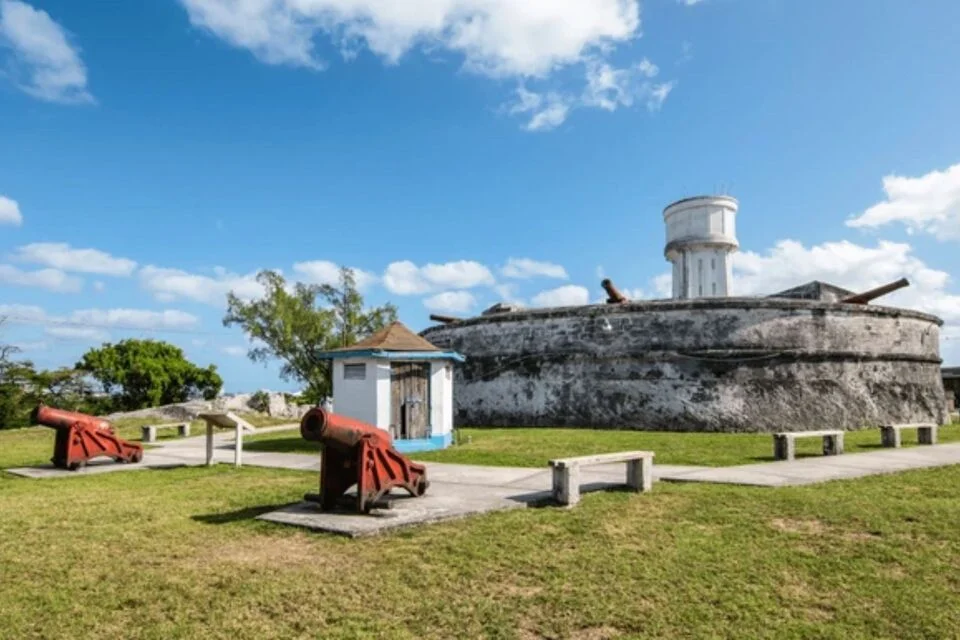 Explore Fort Fincastle in Nassau