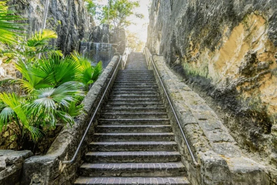 9 Must-See Historical Sites in Nassau Queen’s Staircase a historic nassau site